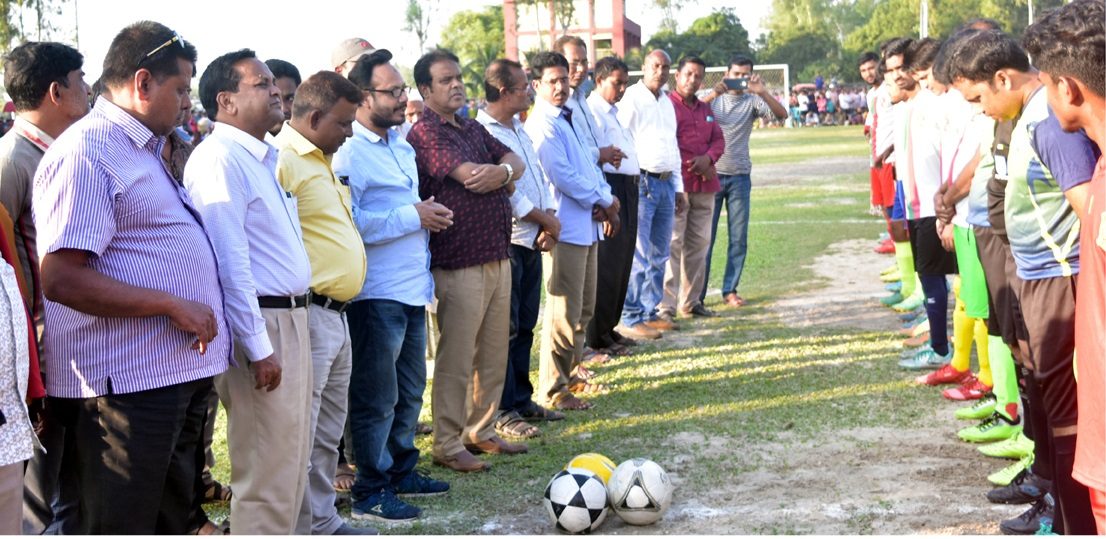 ফুলবাড়ীতে ঐতিহ্যবাহী চেয়ারম্যান চ্যালেঞ্জ গোল্ডকাপ ফুটবল টুর্নামেন্টের ফাইনাল অনুষ্ঠিত