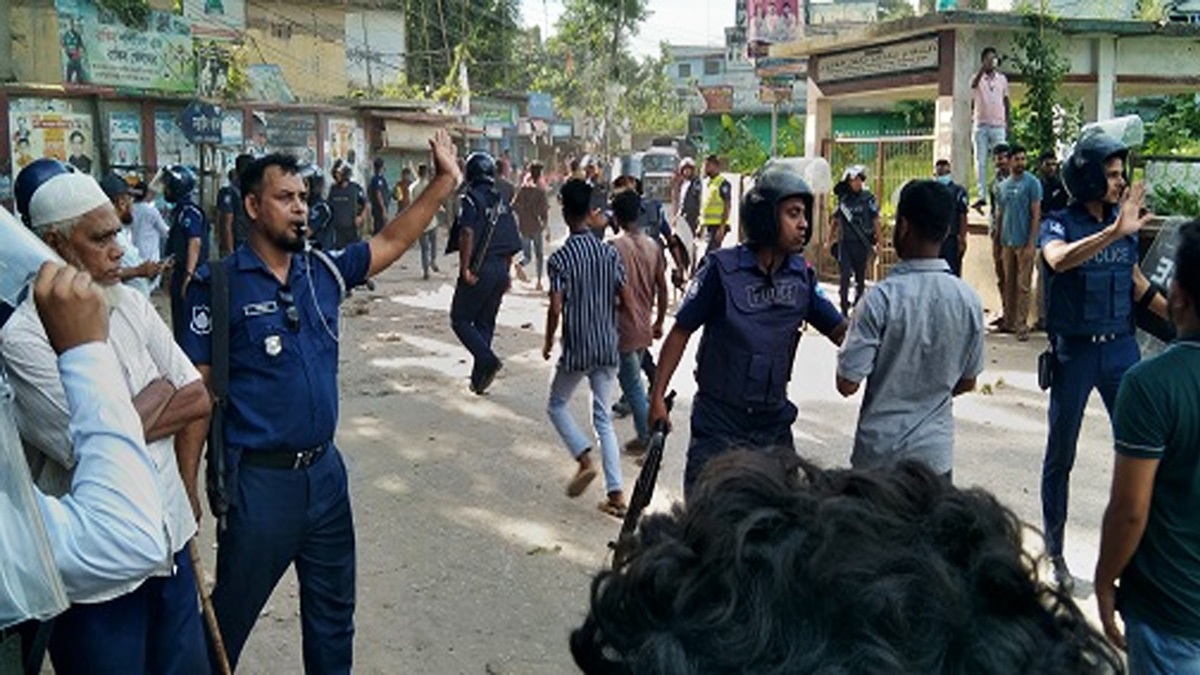 Chhatra League attack on students in Brahmanbaria, 20 injured