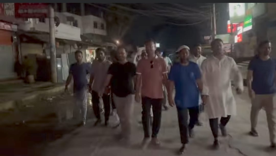 আ.লীগ নিষিদ্ধের খবরে দাউদকান্দিতে সর্বদলীয় ছাত্র-জনতার আনন্দ মিছিল