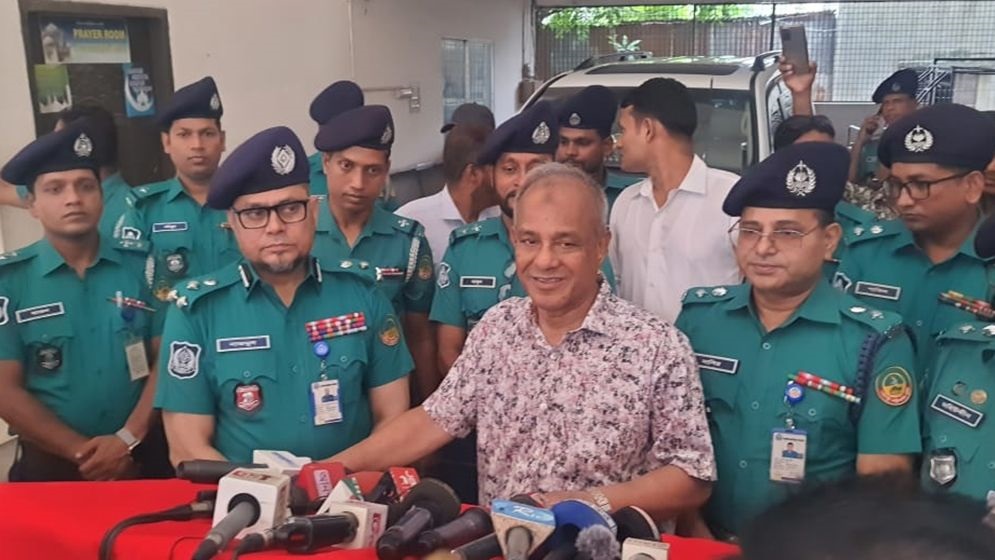 জুলাই হত্যার তদন্তে কেন সময় লাগছে- জানালেন স্বরাষ্ট্র উপদেষ্টা