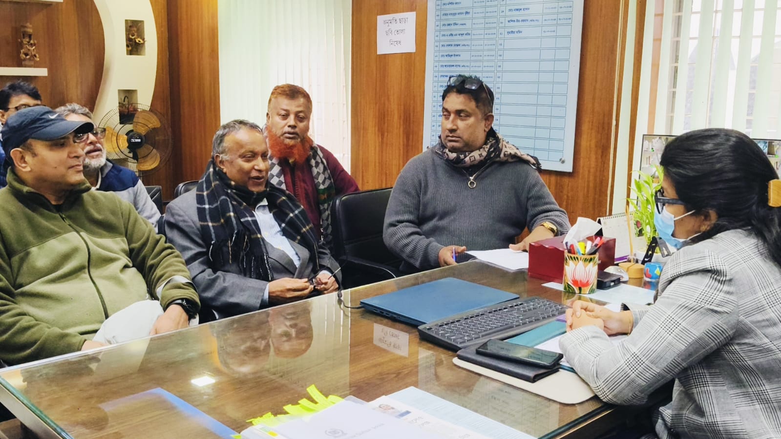 কুমিল্লা-২ : স্বতন্ত্র প্রার্থী হিসেবে মনোনয়নপত্র জমা দিলেন ইঞ্জি. মতিন খান