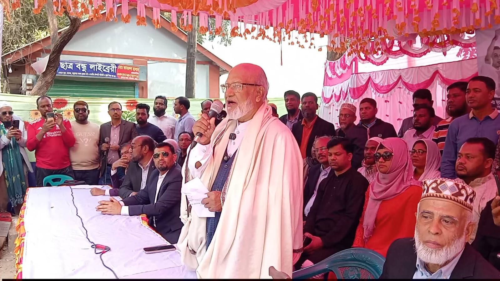 তারেক রহমান জনগণের সমর্থন নিয়ে দেশকে অনেক দূর এগিয়ে নিয়ে যাবে : ড.মোশাররফ হোসেন