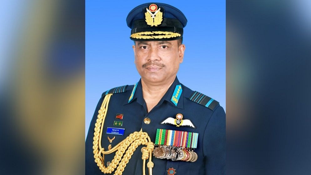 সাবেক বিমান বাহিনী প্রধান হান্নান ও স্ত্রীর আয়কর নথি জব্দের নির্দেশ আদালতের