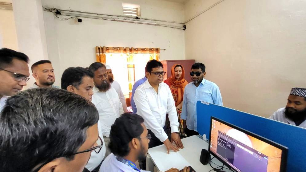 নতুন পায়ে নতুন পথ : টঙ্গীতে ১৯ জন পেলেন হারানো পায়ে দাড়ানোর স্বপ্ন