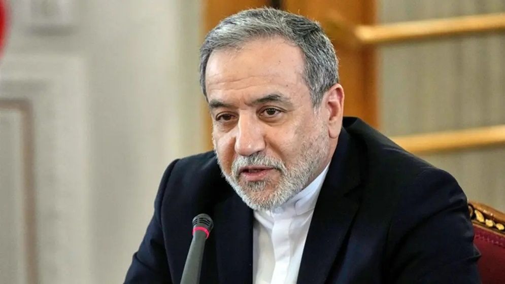 শর্তসাপেক্ষে হরমুজ প্রণালি খুলল ইরান