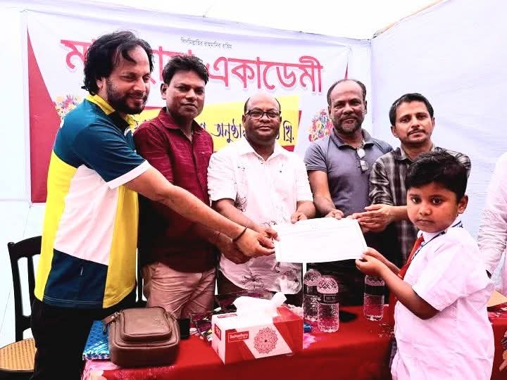মাতৃছায়া একাডেমিতে বৃত্তিপ্রাপ্ত শিক্ষার্থীদের সংবর্ধনা অনুষ্ঠিত