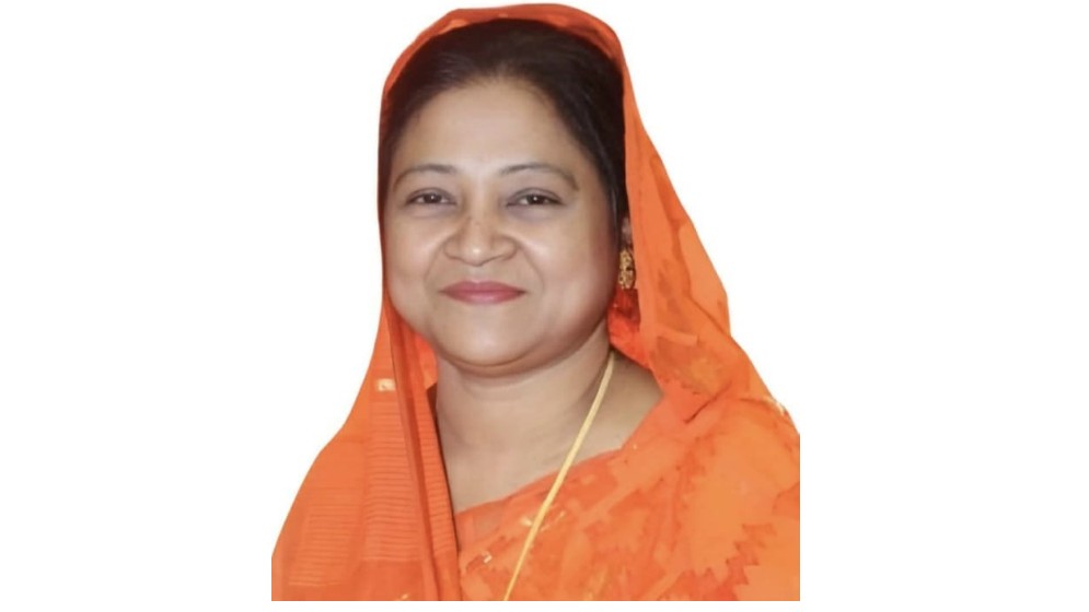 দাউদকান্দি উপজেলা পরিষদ নির্বাচনে ভাইস-চেয়ারম্যান পদে প্রার্থী হওয়াার ঘোষণা দিলেন আইরিন সরকার