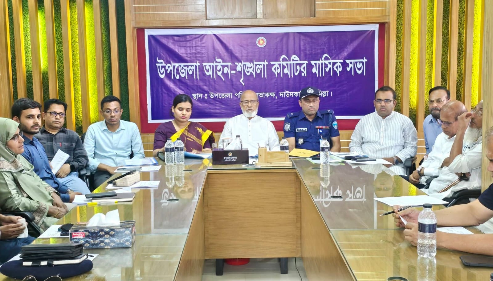মাদক, কিশোর গ্যাং ও চাঁদাবাজির বিরুদ্ধে কঠোর হোন : প্রশাসনকে এমপি মোশাররফ
