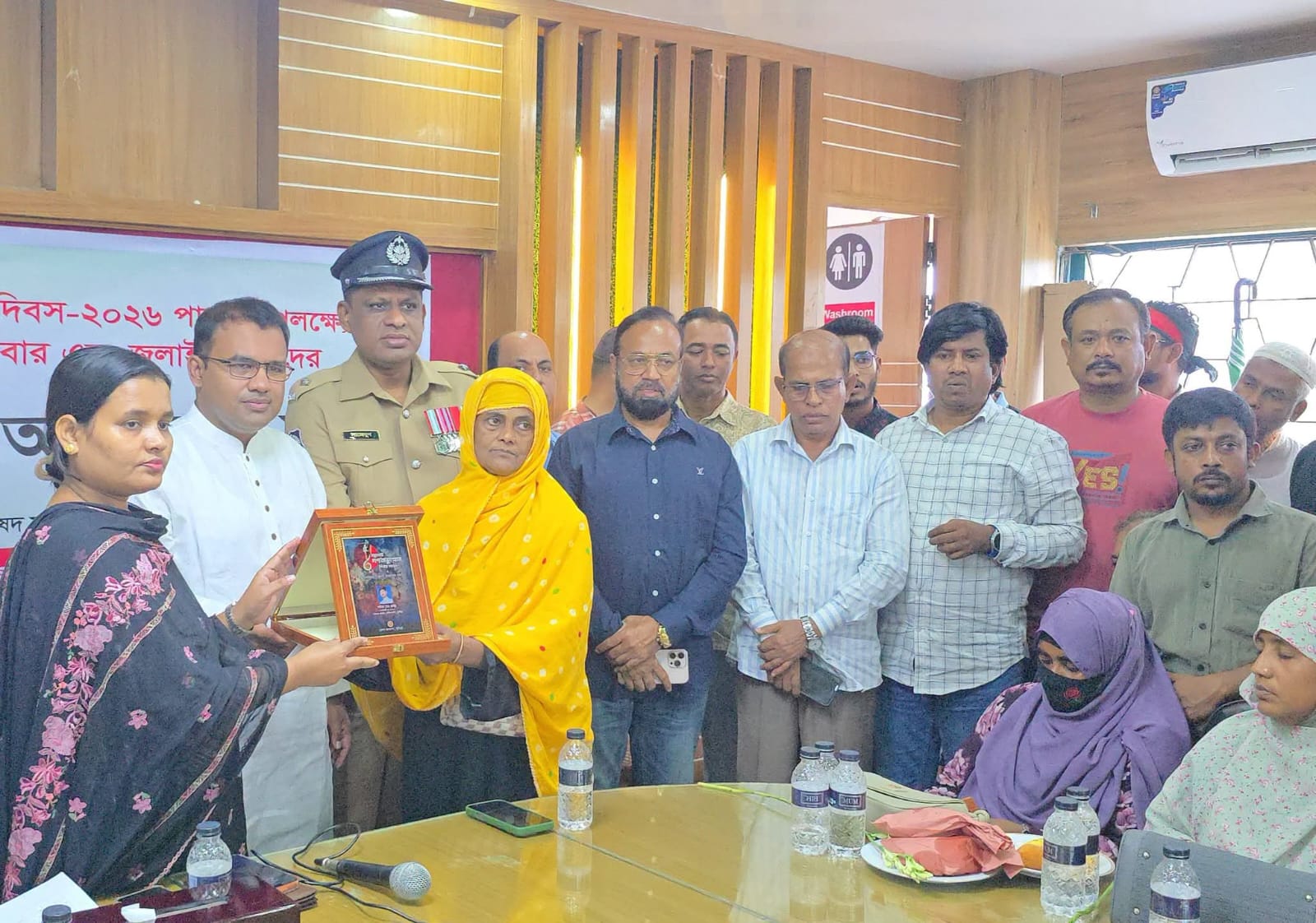 দাউদকান্দিতে জুলাই শহীদ পরিবার ও জুলাই যোদ্ধাদের সংবর্ধনা প্রদান