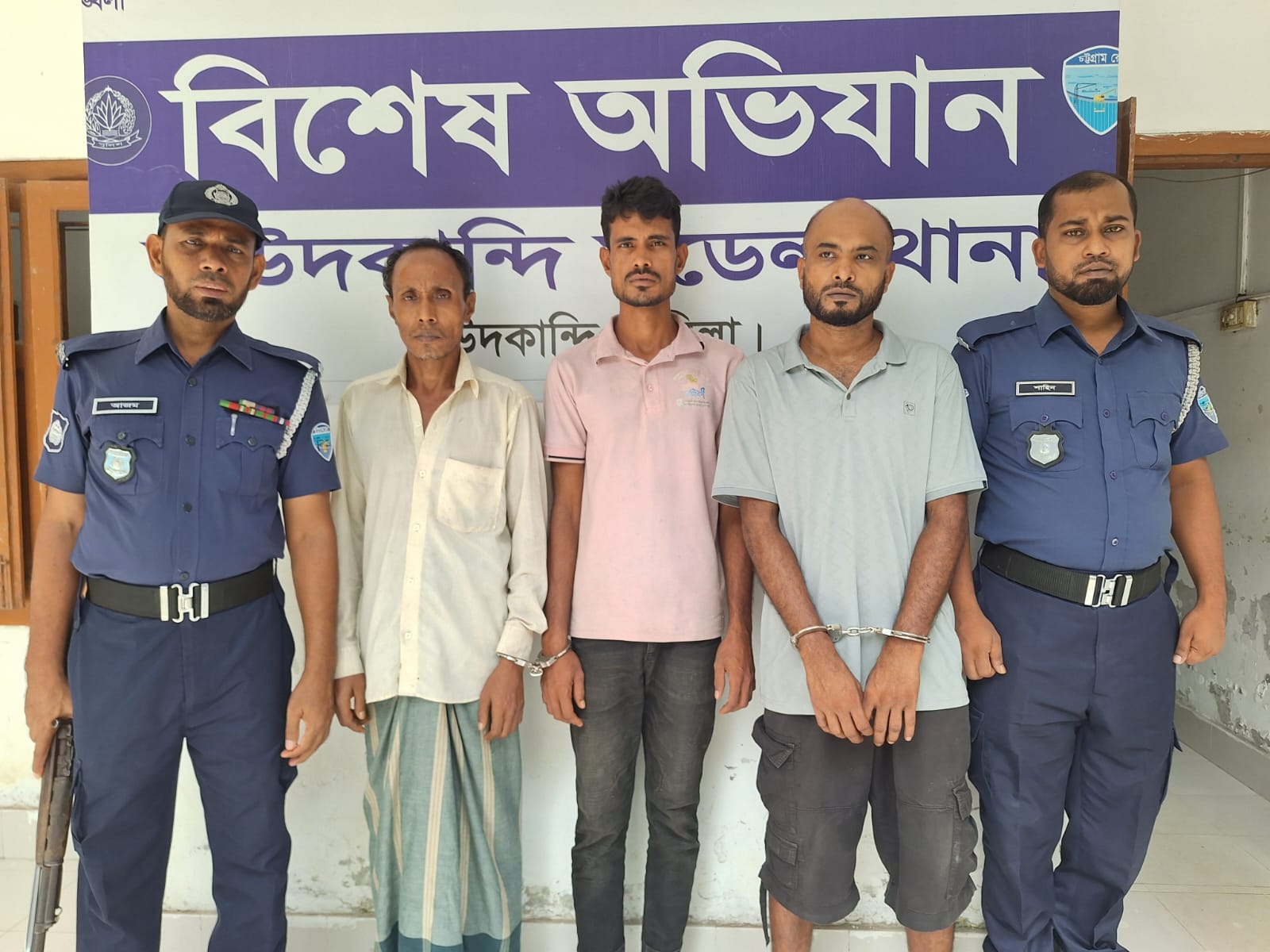 দাউদকান্দিতে ১০ হাজার পিস ইয়াবা ট্যাবলেট উদ্ধার, গ্রেপ্তার ৩
