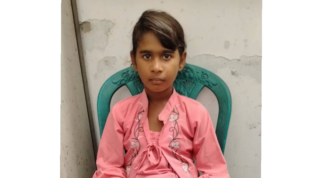 খুঁজে পাওয়া কন্যাশিশুর পরিবারের সন্ধান চাইছে দাউদকান্দি মডেল থানা পুলিশ