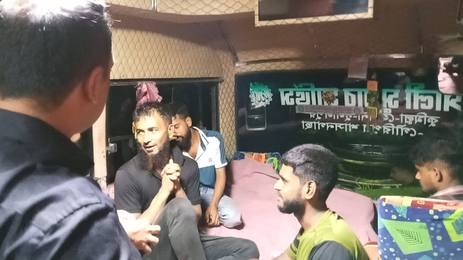 দাউদকান্দিতে দ্বিতীয় দিনে রাতের মোবাইল কোর্ট অভিযানে মাদক সেবনের দায়ে ৫ জনের কারাদণ্ড